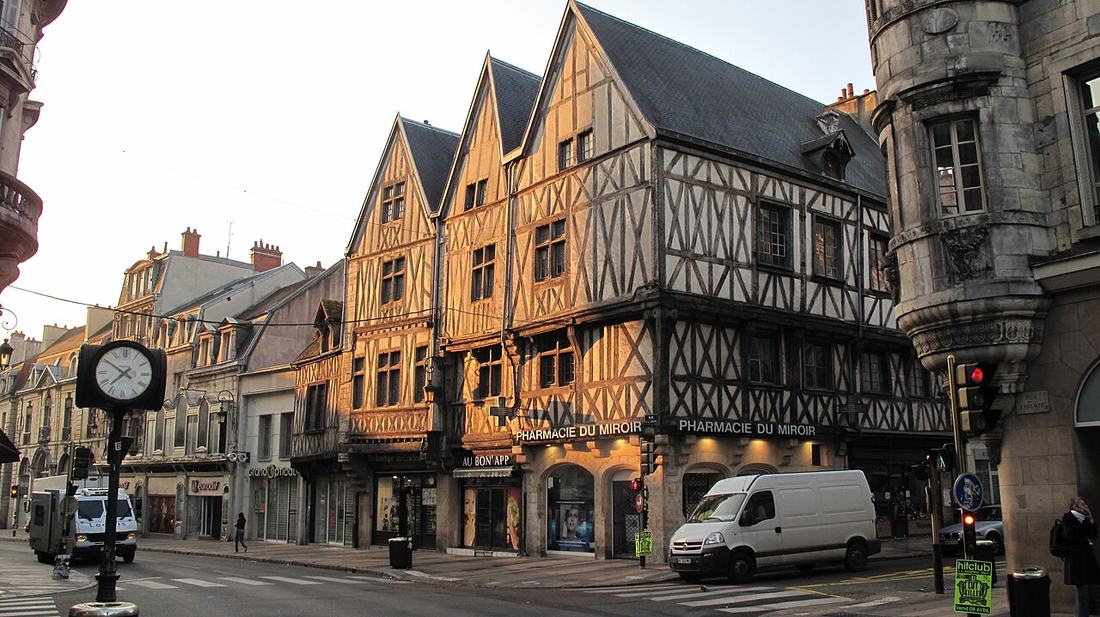 Maison aux Trois Visages à Dijon